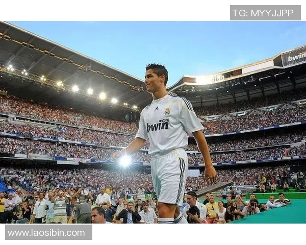 足球明星为何普遍驼背背后的原因与影响分析